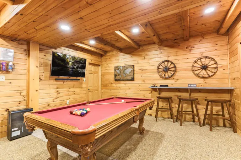 Summit Point Cabin Game Room 3 2 1800 1