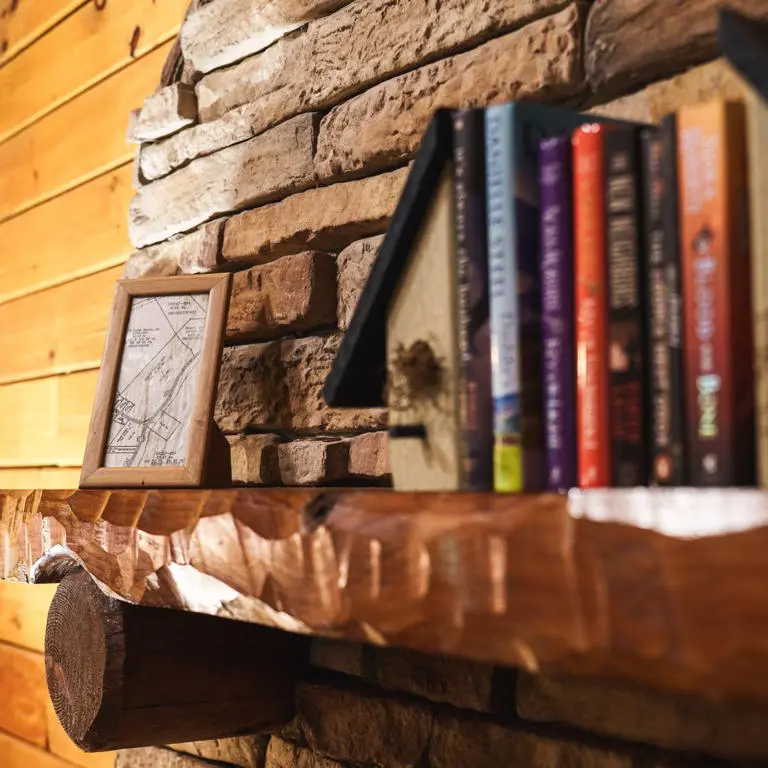 Summit Point Cabin Living 1 1 1200 2