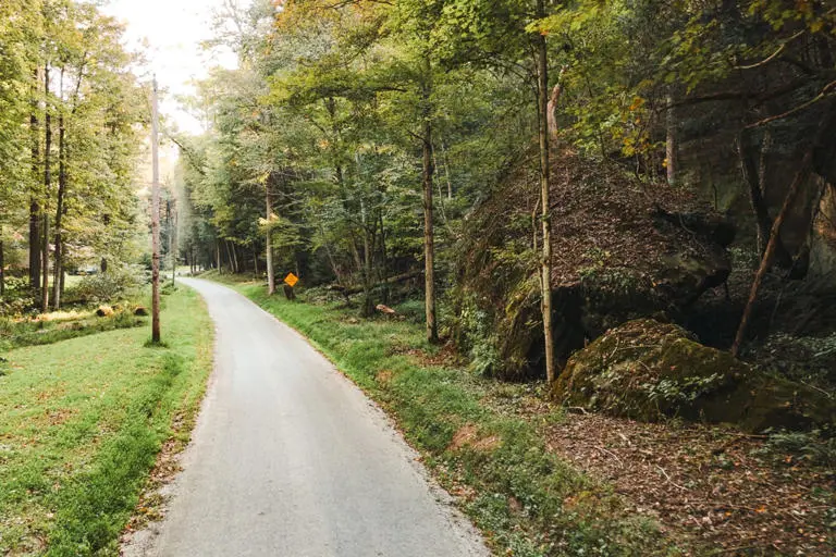 Summit Point Cabin Road 3 2 1800